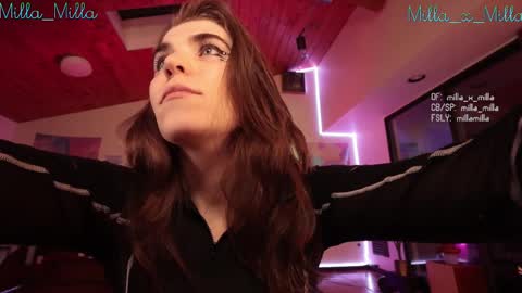 milla_milla online show from 02/20/25, 07:01