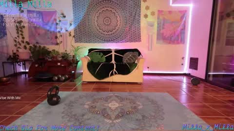 milla_milla online show from 02/01/26, 07:18