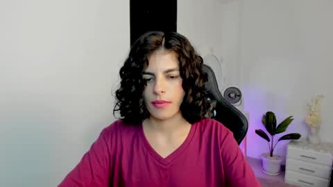 Snapshot of milla_pixxie chatting on 12/19/24, 09:18 Milagros online show from 12/19/24, 09:18