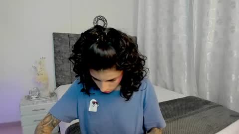 Snapshot of milla_pixxie chatting on 02/03/25, 06:45 Milagros online show from 02/03/25, 06:45