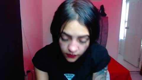 Violeta online show from 10/25/25, 01:40