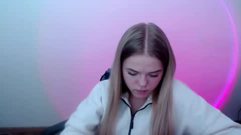 millaloveli online show from 03/06/26, 09:06