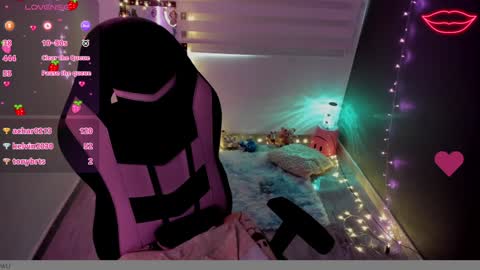 Snapshot of millandiux chatting on 01/25/25, 09:25 millandiux online show from 01/25/25, 09:25