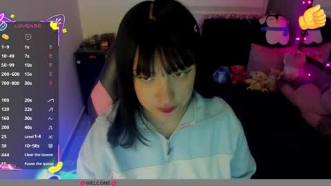 Snapshot of millandiux chatting on 09/21/25, 01:29 millandiux online show from 09/21/25, 01:29