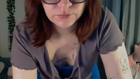 Milla online show from 02/06/26, 02:09