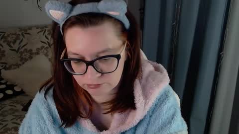 Milla online show from 04/21/26, 01:17