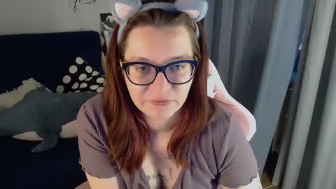 Snapshot of millapoolys chatting on 06/27/26, 02:23 Milla online show from 06/27/26, 02:23