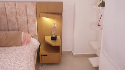 Snapshot of millarousse1 chatting on 10/16/25, 12:00 erika rf99 online show from 10/16/25, 12:00