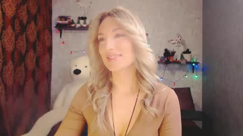 MillaXQueen online show from 01/14/25, 04:47