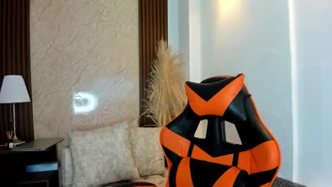 Aleja online show from 09/17/25, 08:21