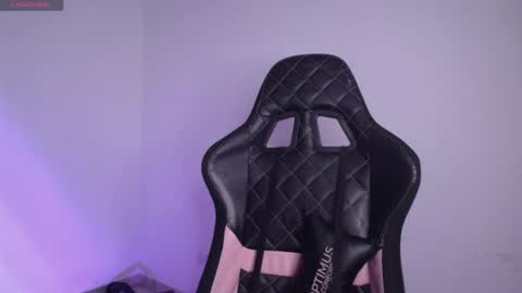 Snapshot of millie_bobby_ chatting on 04/30/26, 09:52 Millie Bobby online show from 04/30/26, 09:52