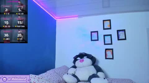 Snapshot of millie_lamar chatting on 09/15/25, 01:16        online show from 09/15/25, 01:16