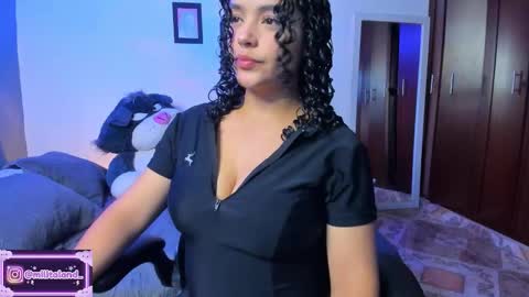 Snapshot of millie_lamar chatting on 10/20/25, 12:55        online show from 10/20/25, 12:55