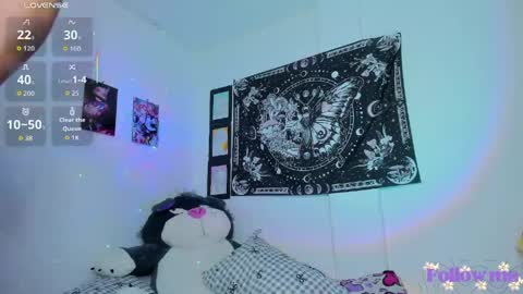 Snapshot of millie_lamar chatting on 05/12/26, 10:34 online show from 05/12/26, 10:34