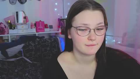 Millie online show from 10/11/25, 03:17