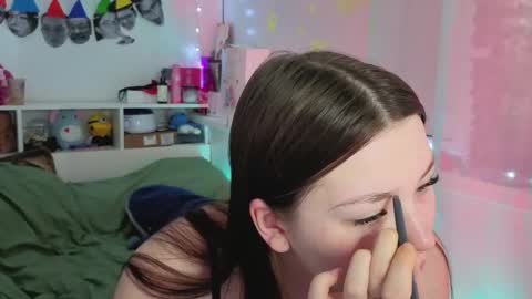 Millie online show from 10/22/25, 04:24