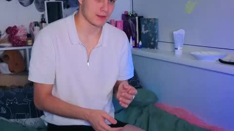 Millie online show from 11/14/25, 02:27