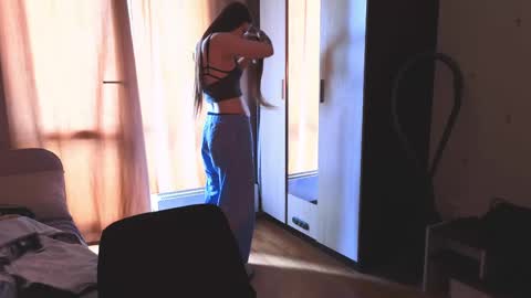 Millie online show from 05/07/26, 05:24