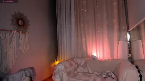 Snapshot of milliminimouse chatting on 03/03/26, 10:37 milliminimouse online show from 03/03/26, 10:37