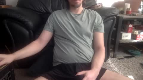 Snapshot of millionsmcgee chatting on 02/21/25, 08:27 Millions online show from 02/21/25, 08:27