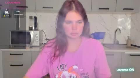 Welcome My name is Tina online show from 11/02/25, 04:20