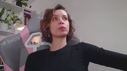 Milly online show from 02/01/25, 10:15