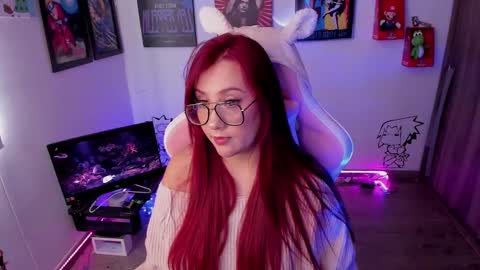 Snapshot of milly_yako chatting on 02/24/25, 08:47 Monkey D Maddie online show from 02/24/25, 08:47