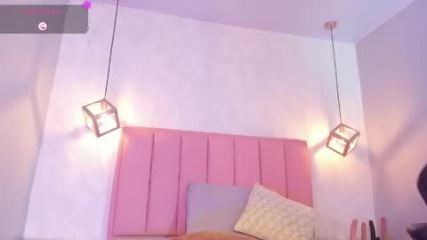 millyevans1 online show from 04/23/26, 04:03