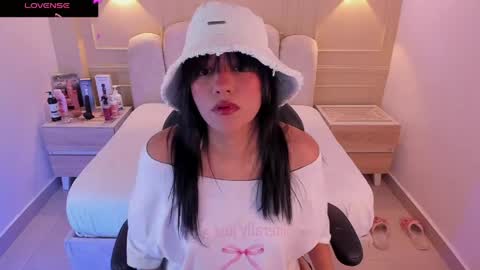 millyevans1 online show from 05/13/26, 03:37