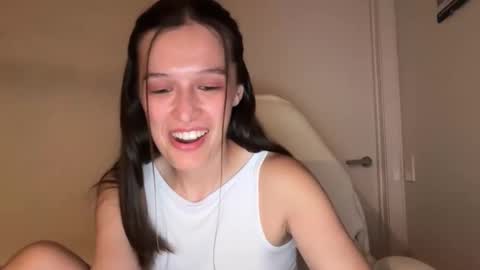 Milly online show from 10/23/25, 10:03