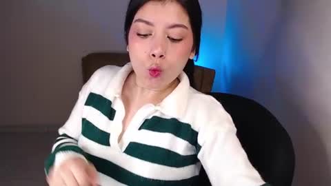 Emily  online show from 07/07/26, 06:47