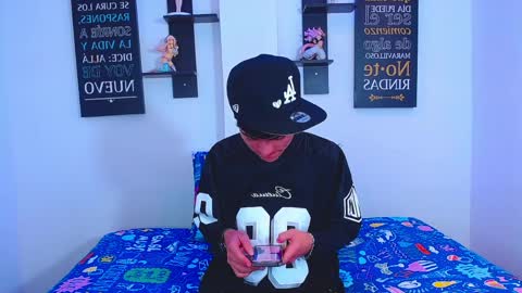 milo hot  online show from 03/31/26, 08:42