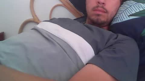 Snapshot of milowww1601 chatting on 07/22/26, 05:32 milowww1601 online show from 07/22/26, 05:32