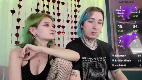 Snapshot of milten_trish chatting on 02/23/25, 10:31 milten_trish online show from 02/23/25, 10:31