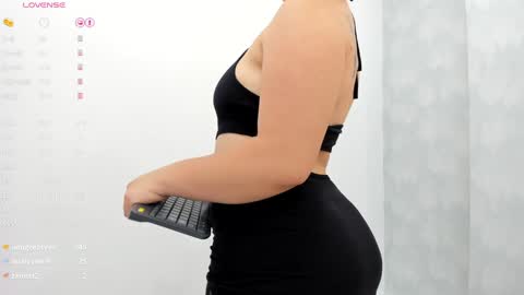 Milu Gomez online show from 01/13/25, 10:24