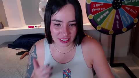 Snapshot of milu_w4llace chatting on 03/11/25, 01:59 Milu Wallace  online show from 03/11/25, 01:59