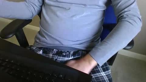 Snapshot of milwaukeebadger24 chatting on 12/18/24, 04:06 milwaukeebadger24 online show from 12/18/24, 04:06