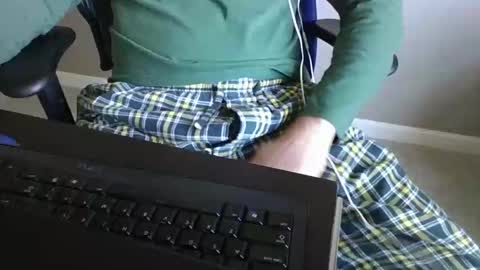 Snapshot of milwaukeebadger24 chatting on 01/19/25, 08:19 milwaukeebadger24 online show from 01/19/25, 08:19