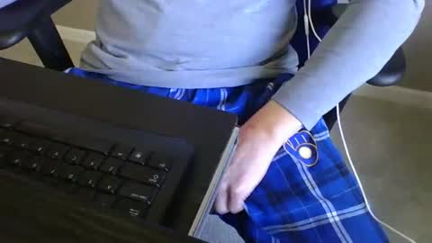 Snapshot of milwaukeebadger24 chatting on 01/21/25, 06:34 milwaukeebadger24 online show from 01/21/25, 06:34