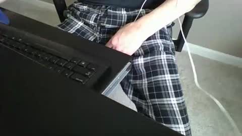 Snapshot of milwaukeebadger24 chatting on 02/14/25, 10:04 milwaukeebadger24 online show from 02/14/25, 10:04