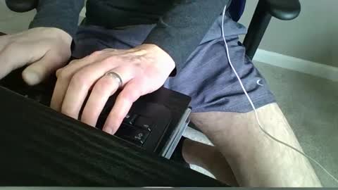 Snapshot of milwaukeebadger24 chatting on 03/05/25, 08:00 milwaukeebadger24 online show from 03/05/25, 08:00