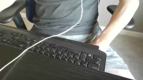 Snapshot of milwaukeebadger24 chatting on 09/24/25, 12:41 milwaukeebadger24 online show from 09/24/25, 12:41