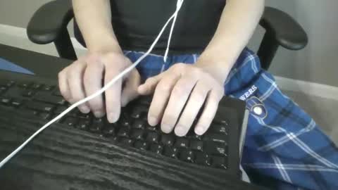 Snapshot of milwaukeebadger24 chatting on 10/22/25, 12:49 milwaukeebadger24 online show from 10/22/25, 12:49