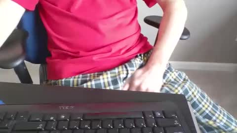 Snapshot of milwaukeebadger24 chatting on 12/14/25, 04:45 milwaukeebadger24 online show from 12/14/25, 04:45