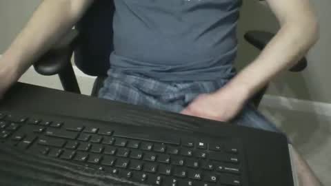 Snapshot of milwaukeebadger24 chatting on 02/20/26, 01:02 milwaukeebadger24 online show from 02/20/26, 01:02