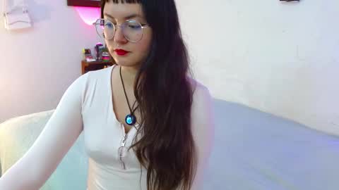 mily_baker online show from 09/22/25, 12:12