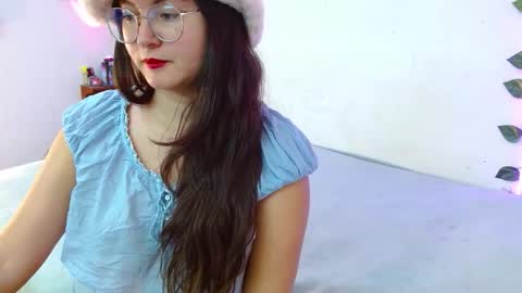mily_baker online show from 09/23/25, 07:17
