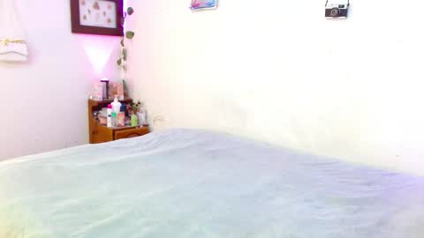 Snapshot of mily_baker chatting on 05/09/26, 06:46 mily_baker online show from 05/09/26, 06:46