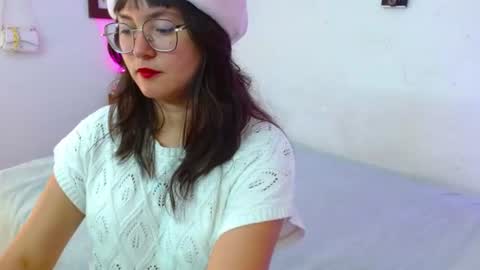 mily_baker online show from 06/11/26, 02:00