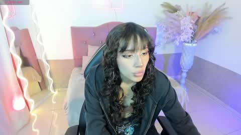 mily_tay online show from 04/14/26, 11:49